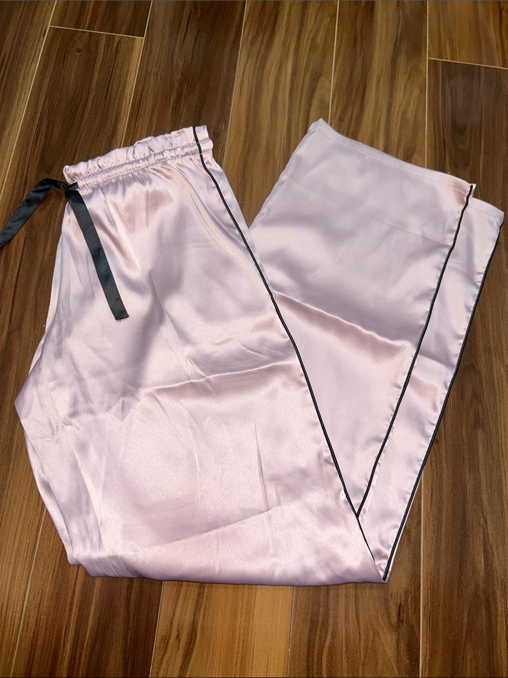 XS Victoria’s Secret silky pajama pants with pockets